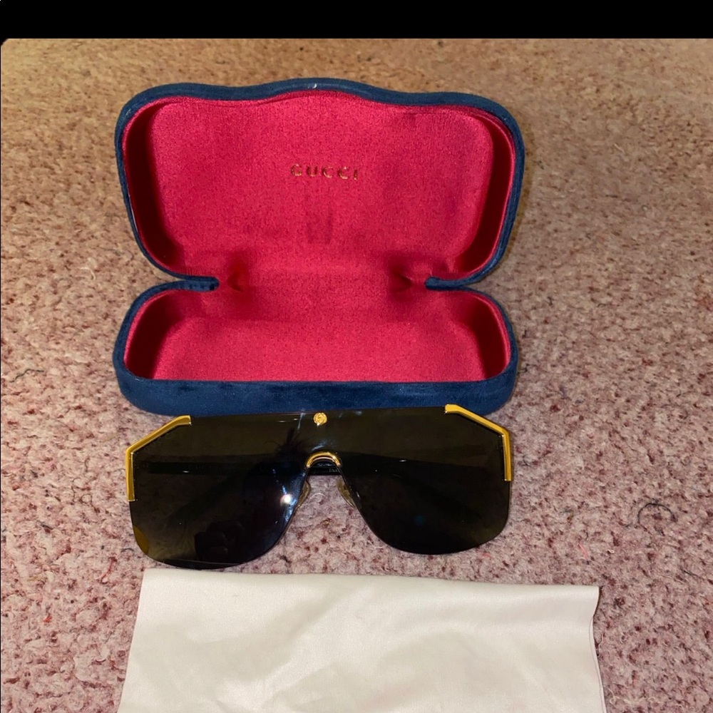 Gucci sunglasses